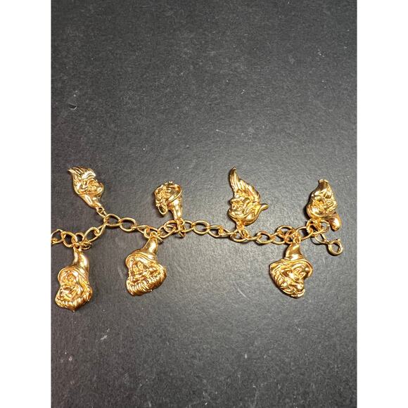 Vintage Disney Seven Dwarfs Gold Tone Charm Bracelet 6.5” - Picture 2 of 16